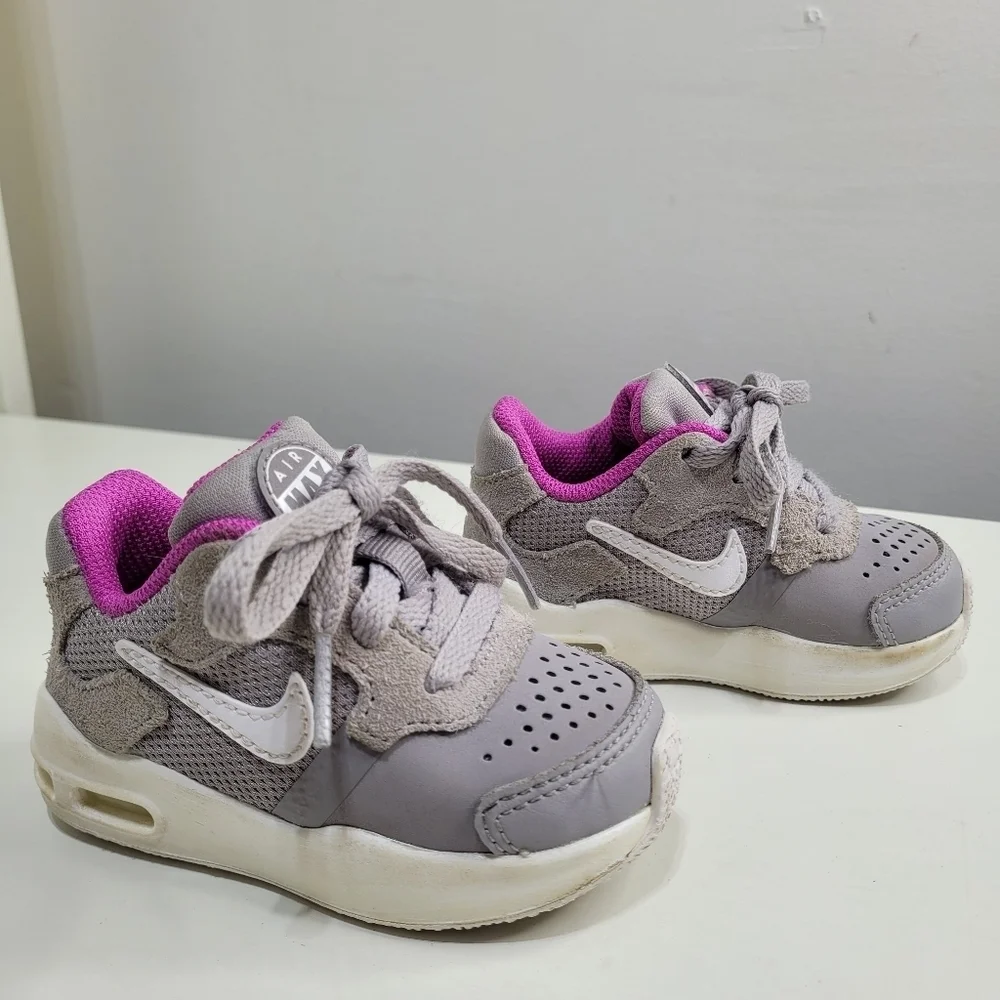 Nike Air Max Guile Grey and Pink Sneakers 917644-004 Size Girl's 5C